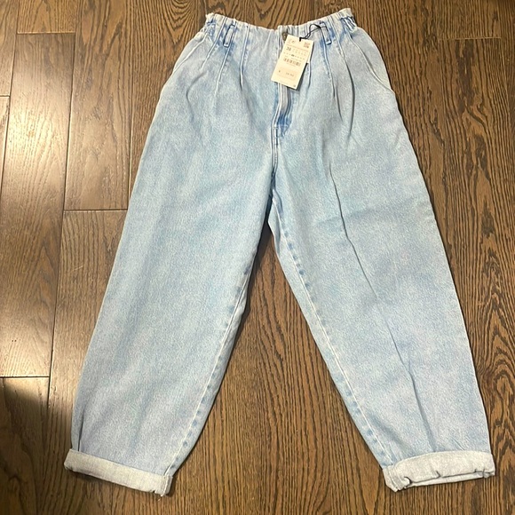 Zara Paperbag Waist Jeans - Picture 1 of 5